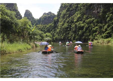 Hoa Lu - Tam Coc - Cuc Phuong National Park 2 Days 1 Night